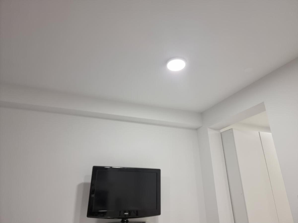 Apartmani Anastasia With Pool, Novalja Buitenkant foto
